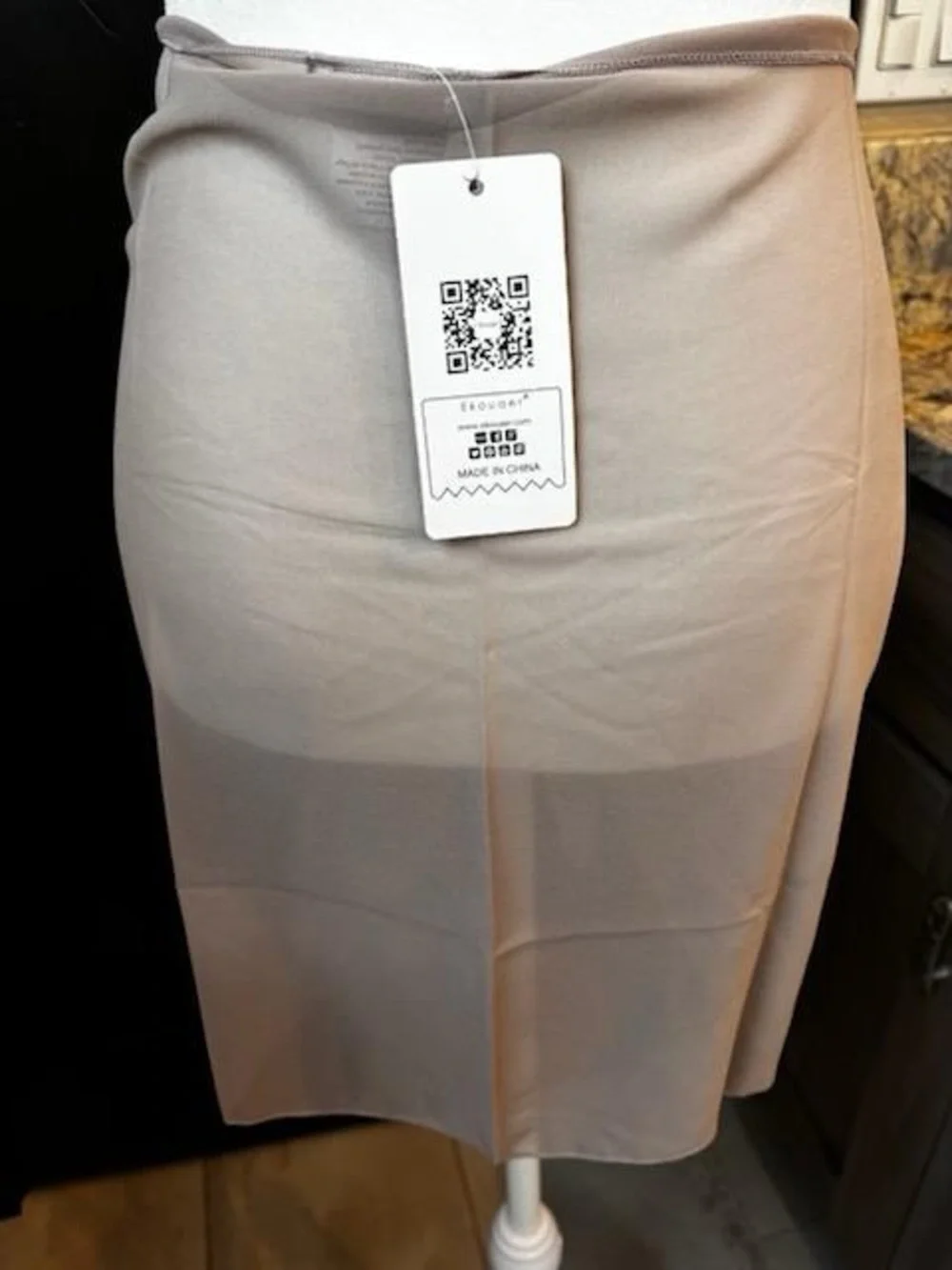 Swim Sarong
NWT
color TAUPE
size medium
Coconut Buckle Included - Picture 4 of 6